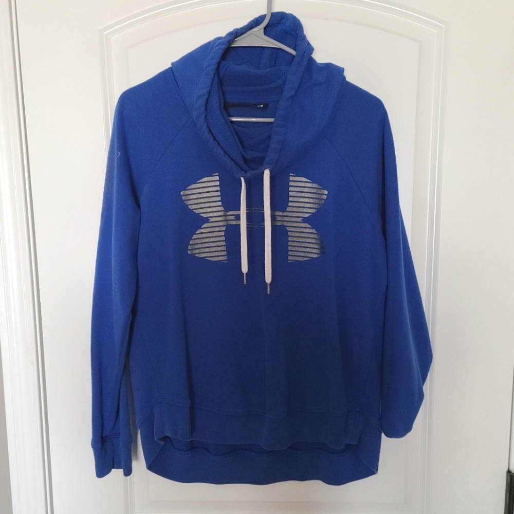 Women's Underarmour sweatshirt